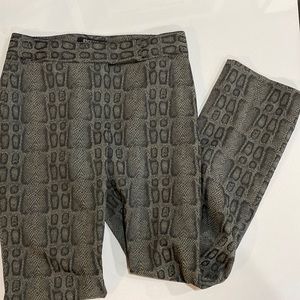 Etcetera Black and Gray snakeskin look slacks size 6
